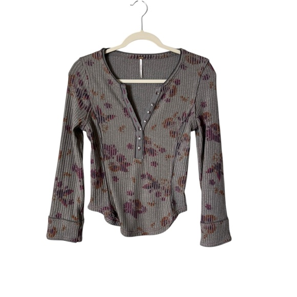 Free People Tops - Free People Thermal Floral Henley Top XS Fairy Grunge Bohemian Festival Fitted